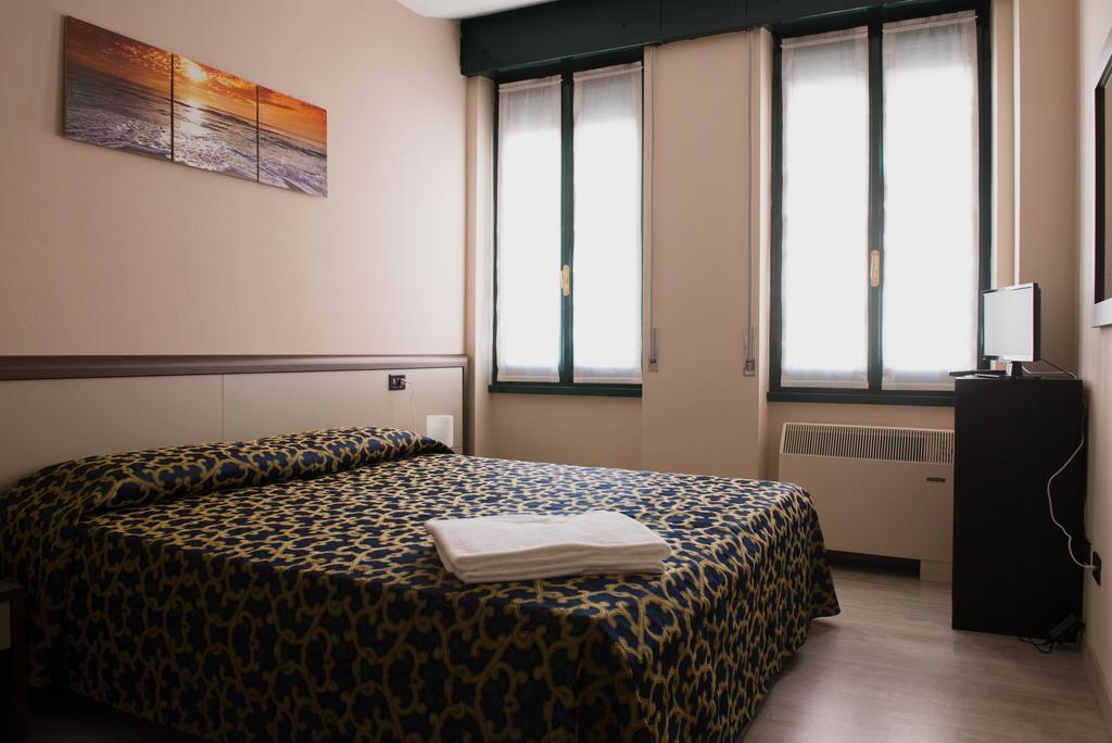 Locanda San Fiorenzo Fiorenzuola dʼArda Eksteriør billede