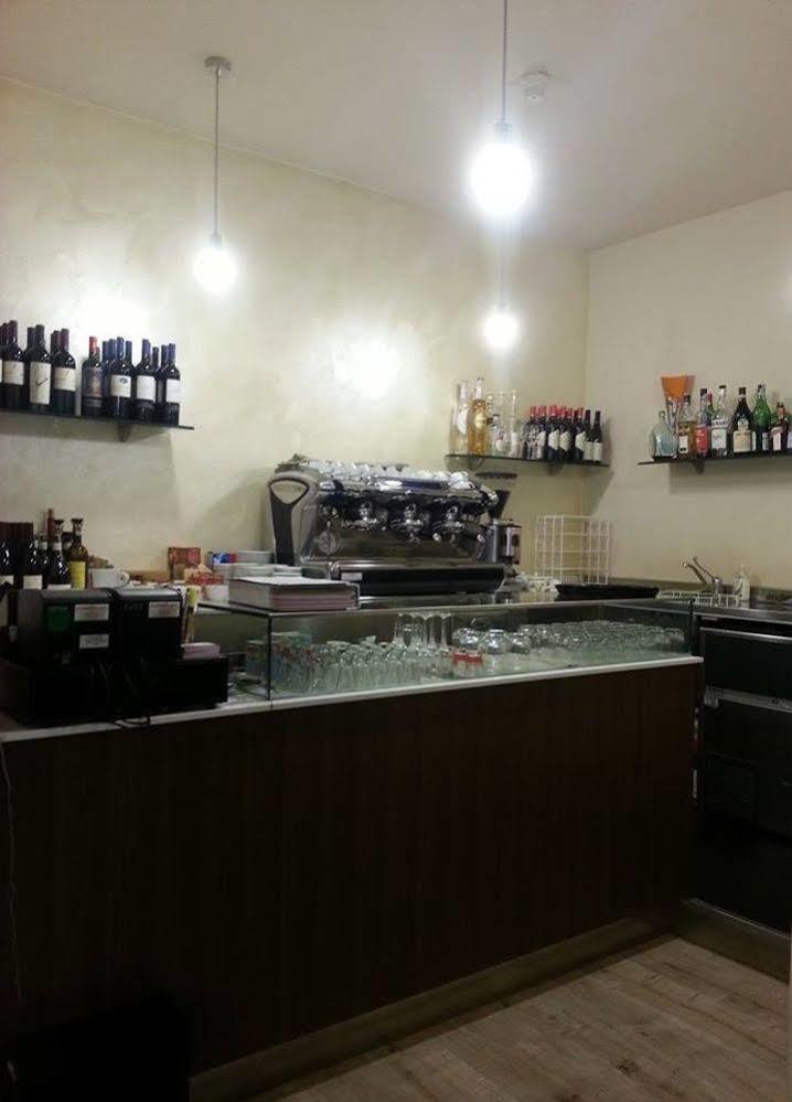 Locanda San Fiorenzo Fiorenzuola dʼArda Eksteriør billede