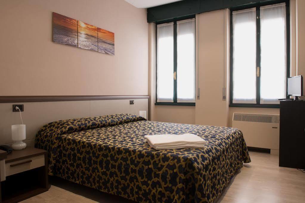 Locanda San Fiorenzo Fiorenzuola dʼArda Eksteriør billede