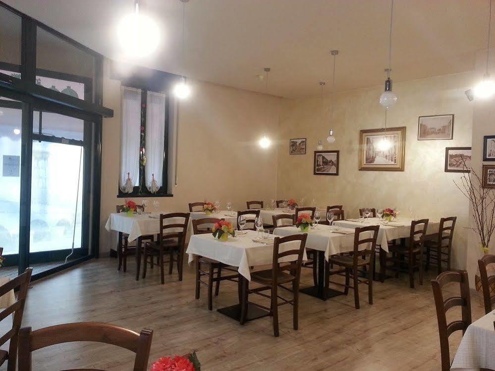 Locanda San Fiorenzo Fiorenzuola dʼArda Eksteriør billede